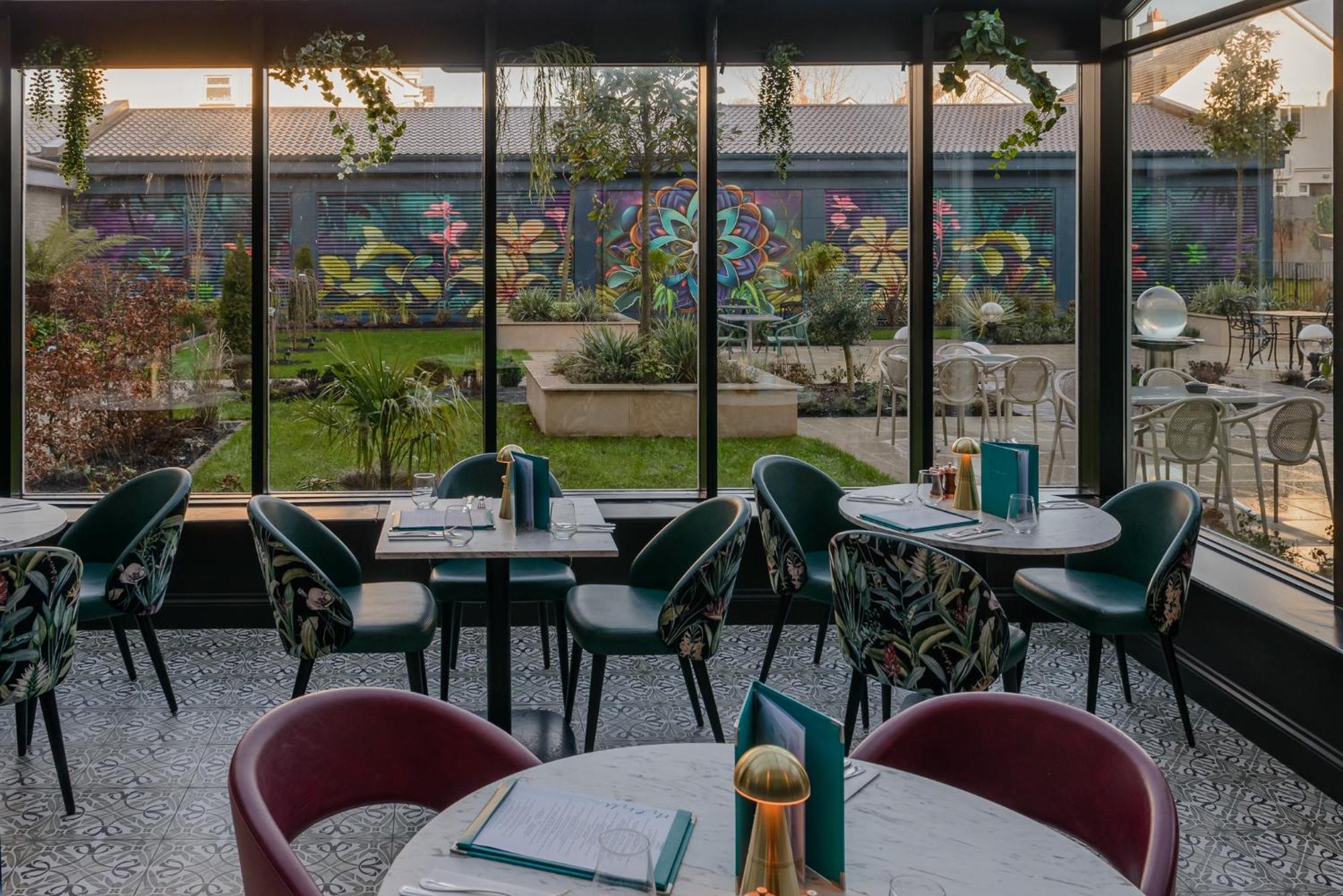 Hotel Clybaun 4*